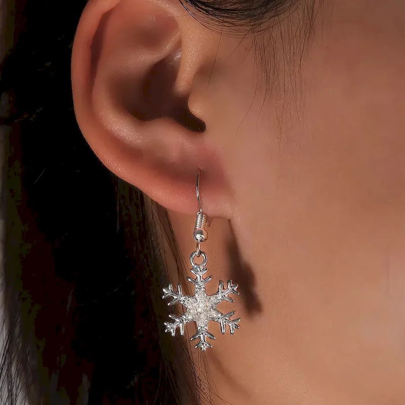 Wholesale Women Fashion Rhinestone Snowflake Earrings