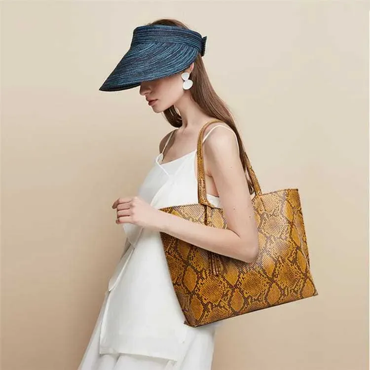 Women Fashion Snakeskin Print Large Capacity Tassel Tote Shoulder Bag