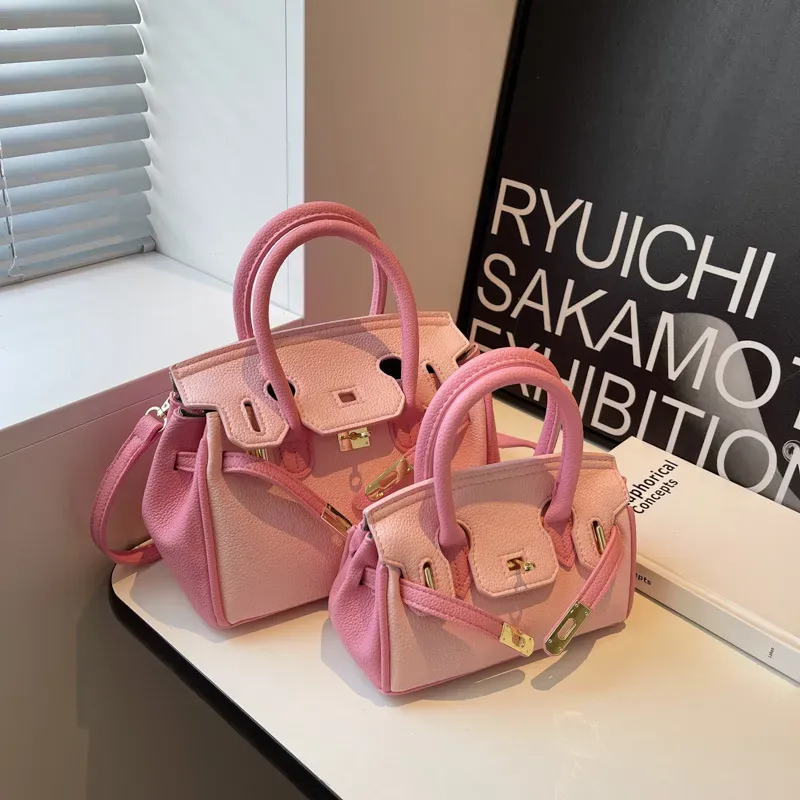 Women Fashion Solid Color Lock Handle Bag