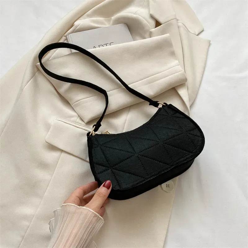 Women Fashion Solid Color Square Stitch Zipper Shoulder Underarm Bag