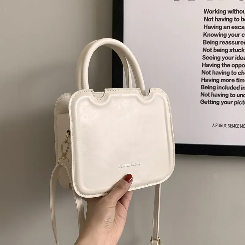 Women Fashionable Simple Solid Color Square Handle Shoulder Bag