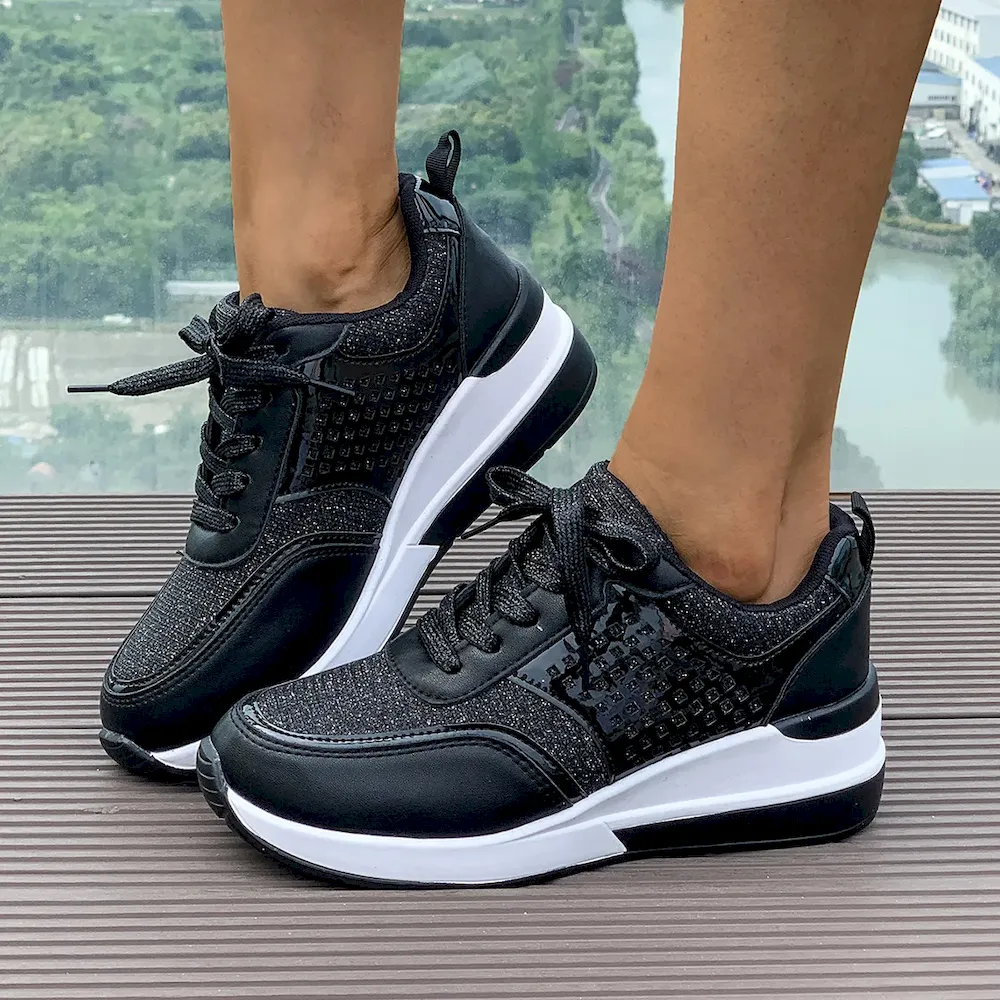 Plus Size Women Fashionable Thick Bottom Sneaker