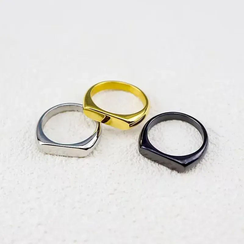 Wholesale Fashion Simple Smooth Stainless Steel Ring