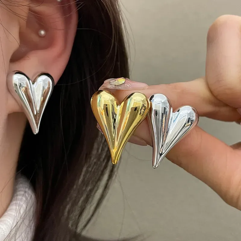 Wholesale Women Fashion Distinctive Geometric Acrylic Stereo Love Earrings