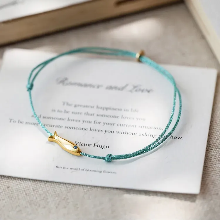 Wholesale Women Fashion Simple 18k Gold Plated Koi Fish Bracelet