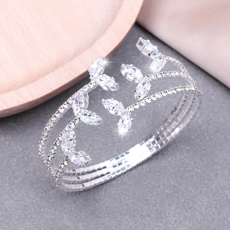 Wholesale Women Fashion Multi Layer Rhinestone Stretch Bracelet