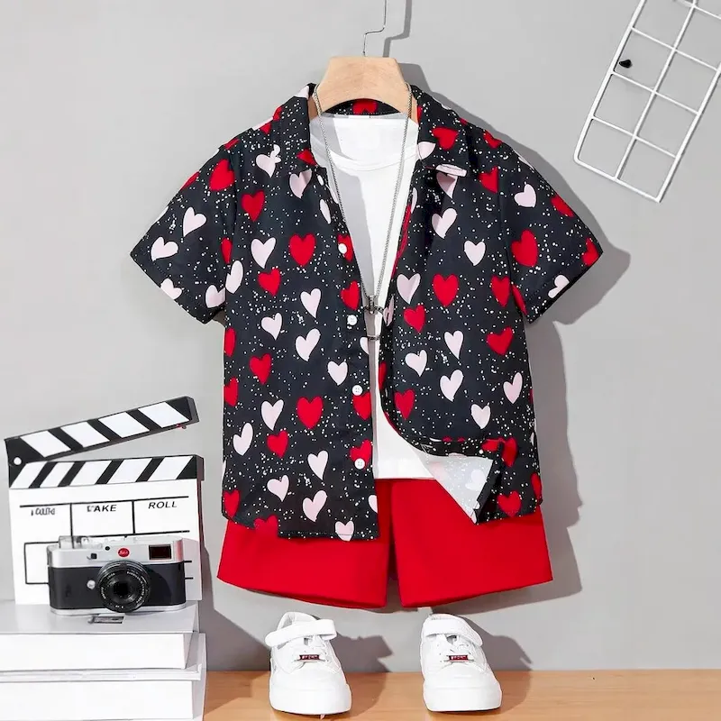 Wholesale Boys' Fashion Heart Print Short Sleeve Shirt And Shorts Two-Piece Set
